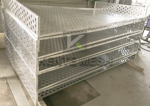 DECORATIVE PERFORATED METAL SHEET CALDDING  (1).jpg