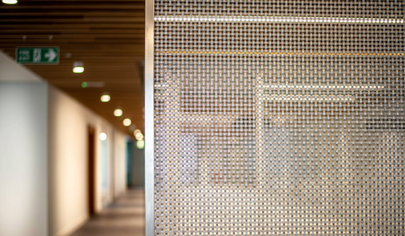 Architectural-Wire-mesh-divider (1).jpg